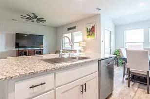 705 Basteen Ln, Justin, TX 76247 - Photo 11