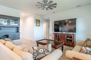 705 Basteen Ln, Justin, TX 76247 - Photo 7