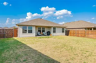 705 Basteen Ln, Justin, TX 76247 - Photo 3