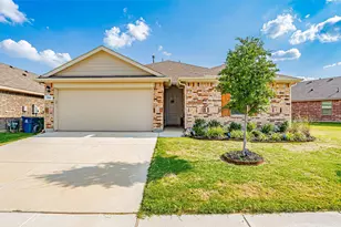 705 Basteen Ln, Justin, TX 76247 - Photo 3