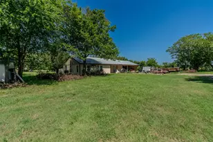 1611 Co Rd 4104, Greenville, TX 75401 - Photo 31