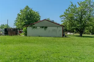 1611 Co Rd 4104, Greenville, TX 75401 - Photo 19