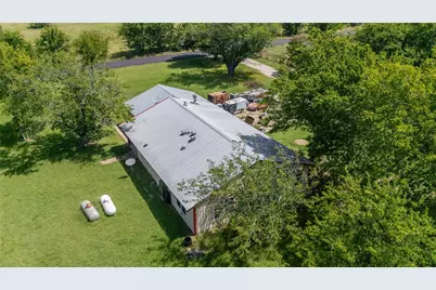 1611 County Road 4104, Greenville, TX 75401 - Photo 11