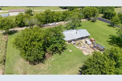 1611 County Road 4104, Greenville, TX 75401 - Photo 7