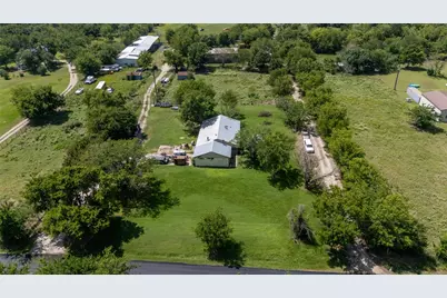 1611 County Road 4104, Greenville, TX 75401 - Photo 23