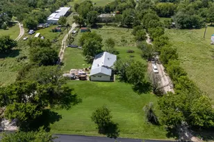 1611 Co Rd 4104, Greenville, TX 75401 - Photo 23