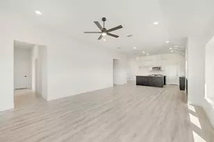 204 Fireberry Dr, Glenn Heights, TX 75154 - Photo 15