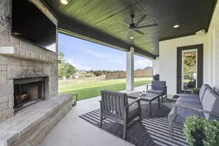 1095 Pioneer Xing, Weatherford, TX 76088 - Photo 31