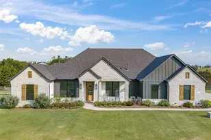 1095 Pioneer Xing, Weatherford, TX 76088 - Photo 3
