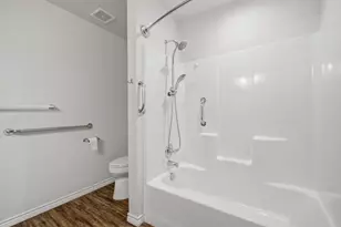 114 Wade St, Whitesboro, TX 76273 - Photo 9