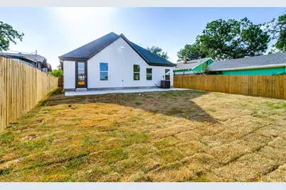 3641 Travis Avenue, Fort Worth, TX 76110 - Photo 25
