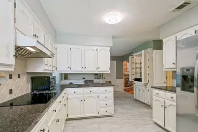 10 Lundys Lane, Richardson, TX 75080 - Photo 15