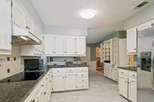 10 Lundy's Ln, Richardson, TX 75080 - Photo 15