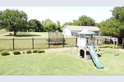 400 Shiloh Drive, Lucas, TX 75002 - Photo 5