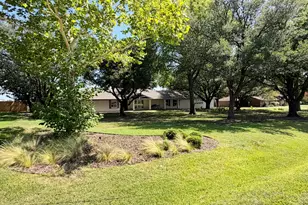 400 Shiloh Dr, Lucas, TX 75002 - Photo 3