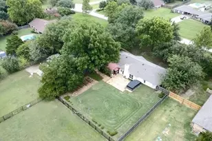 400 Shiloh Dr, Lucas, TX 75002 - Photo 11