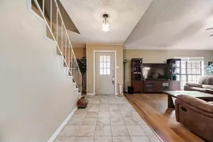 1022 Melissa Ln, Garland, TX 75040 - Photo 9