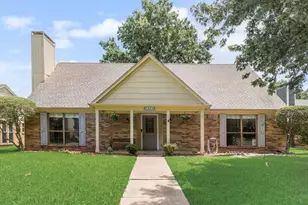 1022 Melissa Ln, Garland, TX 75040 - Photo 1