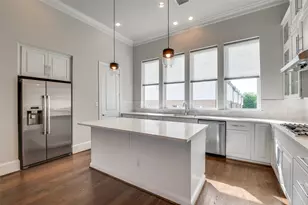 2262 Alterbrook Ln, Dallas, TX 75219 - Photo 3