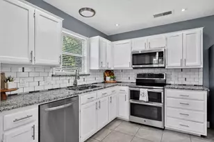 1422 Elmwood Ave, Fort Worth, TX 76104 - Photo 3