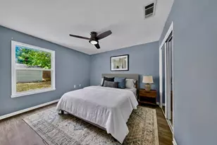 1422 Elmwood Ave, Fort Worth, TX 76104 - Photo 11