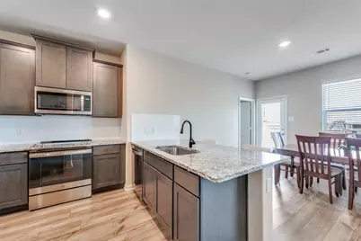 505 Lowery Oaks Trail, Fort Worth, TX 76120 - Photo 9
