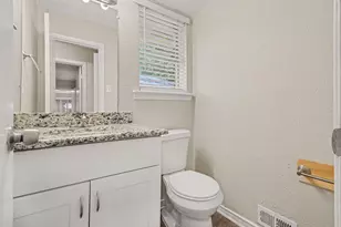 914 Bromwich St, Garland, TX 75040 - Photo 21