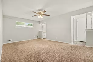 914 Bromwich St, Garland, TX 75040 - Photo 13