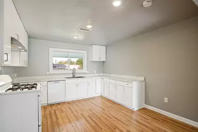 4401 Ivy Drive, Mesquite, TX 75150 - Photo 9