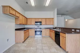316 Heritage Dr, Crowley, TX 76036 - Photo 7