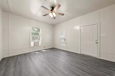 404 Eagle Drive, Eddy, TX 76524 - Photo 3