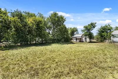 404 Eagle Drive, Eddy, TX 76524 - Photo 15