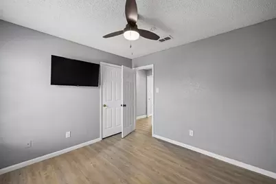 5639 Centeridge Drive, Dallas, TX 75249 - Photo 21