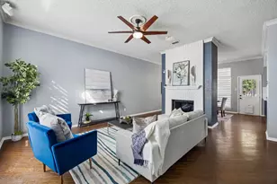 5639 Centeridge Dr, Dallas, TX 75249 - Photo 3