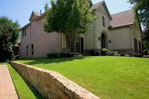 2310 Castle Creek Dr, Mansfield, TX 76063 - Photo 13