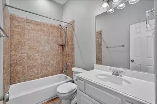 10987 Apple Valley Dr, Frisco, TX 75033 - Photo 11