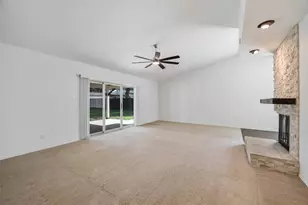 4025 Pepperwood Dr, Flower Mound, TX 75028 - Photo 5