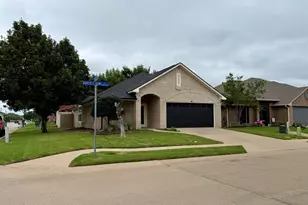 1001 Roberts Bend, Granbury, TX 76048 - Photo 31