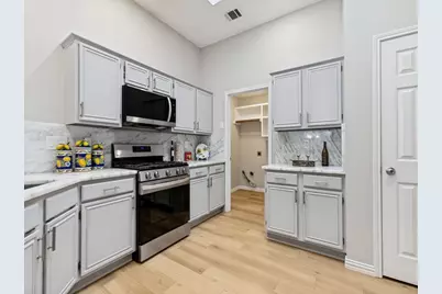 8028 Alderwood Drive, Plano, TX 75025 - Photo 5