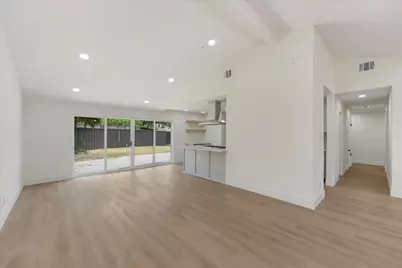 3786 Crown Shore Drive, Dallas, TX 75244 - Photo 3