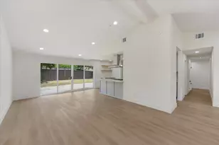 3786 Crown Shore Dr, Dallas, TX 75244 - Photo 3