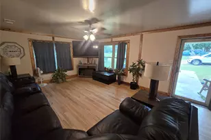 406 N Goliad, Runge, TX 78151 - Photo 3