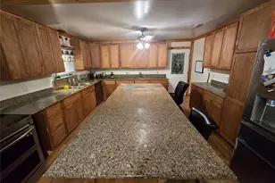 406 N Goliad, Runge, TX 78151 - Photo 7