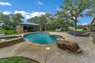 3911 N Highway 281, Mineral Wells, TX 76067 - Photo 17