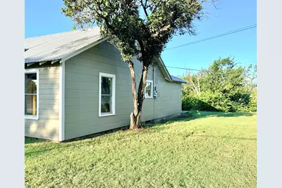 707 Reynolds Street, Goldthwaite, TX 76844 - Photo 25