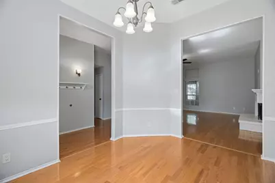 2074 Briarcliff Road, Lewisville, TX 75067 - Photo 7