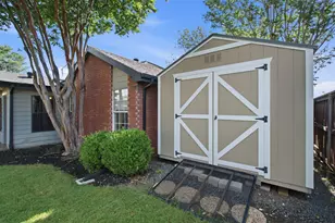 2074 Briarcliff Rd, Lewisville, TX 75067 - Photo 35