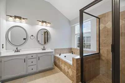 2074 Briarcliff Road, Lewisville, TX 75067 - Photo 25