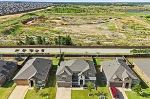 10421 Table Bluff St, Aubrey, TX 76227 - Photo 37