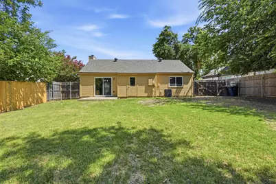 3812 Bigleaf Lane, Fort Worth, TX 76137 - Photo 9